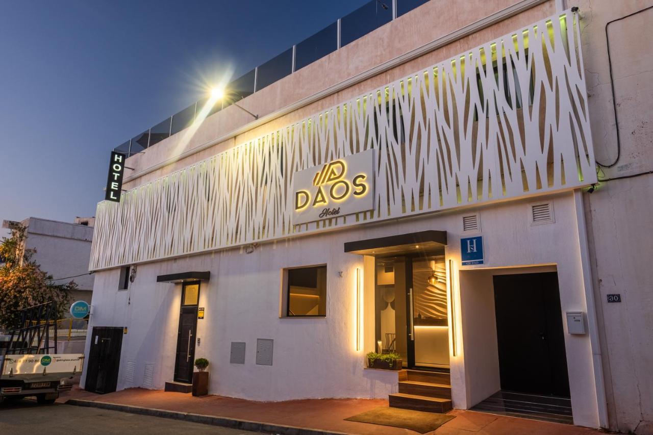 Daos Suites & Terrace Marbella Exterior foto