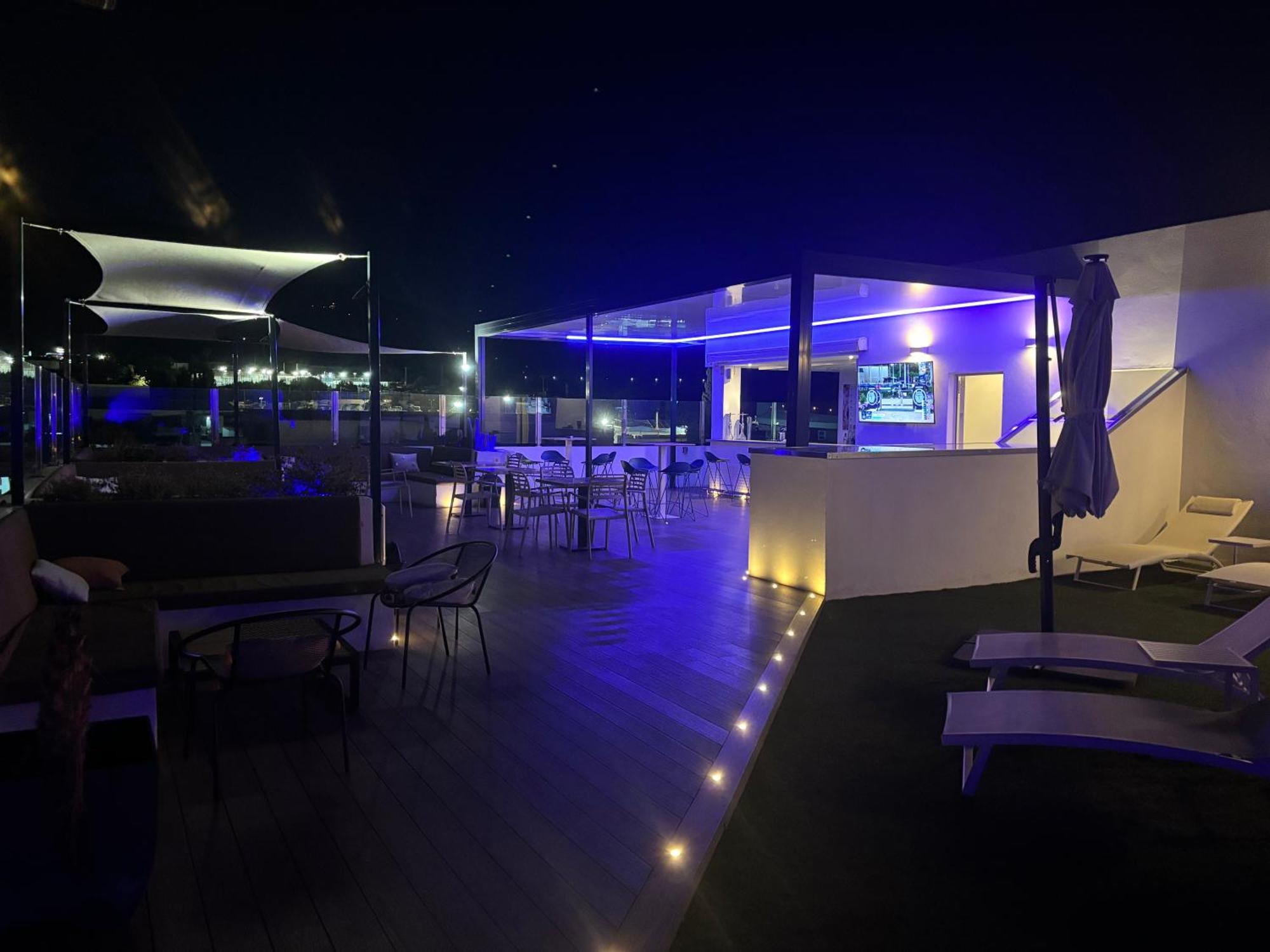 Daos Suites & Terrace Marbella Exterior foto