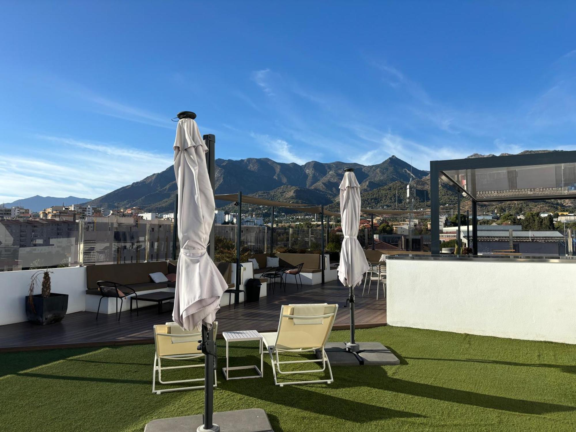 Daos Suites & Terrace Marbella Exterior foto