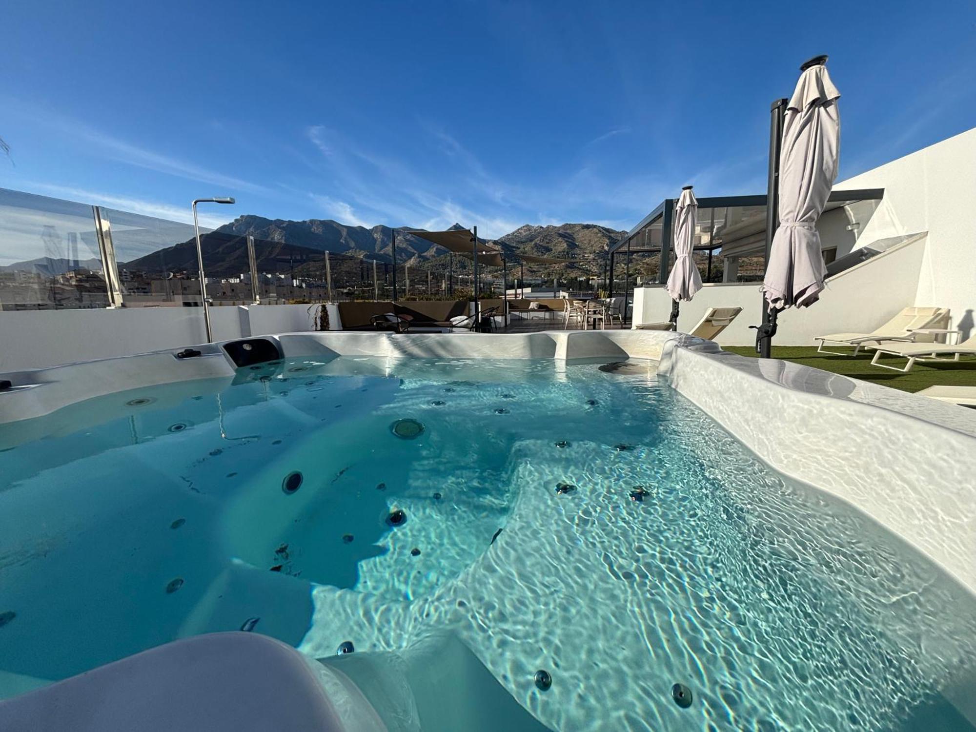 Daos Suites & Terrace Marbella Exterior foto